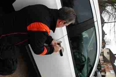 car locksmith nottingham , car opening nottingham